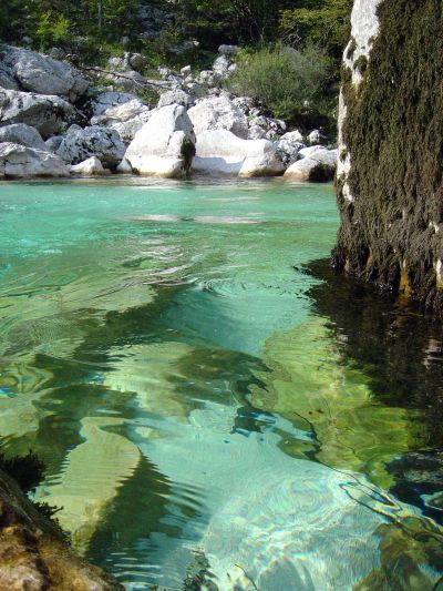 L'acqua dell'Isonzo, di un verde smeraldo da paura!!!