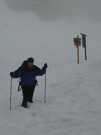 Ancora il Paletto presso il rifugio Dal Piaz, iniziando la via del rientro.