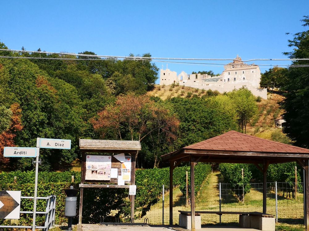 L'Abazia di Sant'Eustachio, uno dei simboli del Montello e della sua ricca storia.